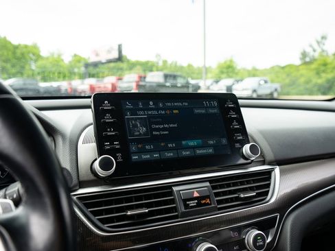 Used 2022 Honda Accord Sport image 23