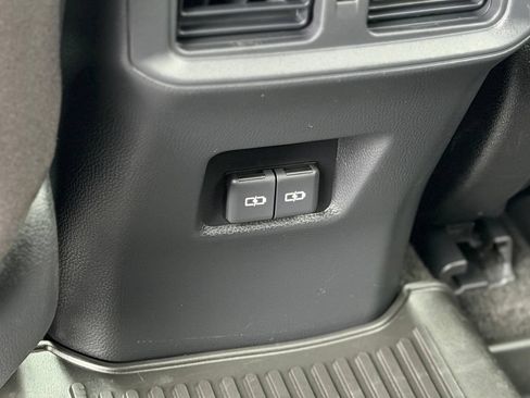 Used 2023 Toyota RAV4 XLE w/ Convenience Package AWD/4WD image 8