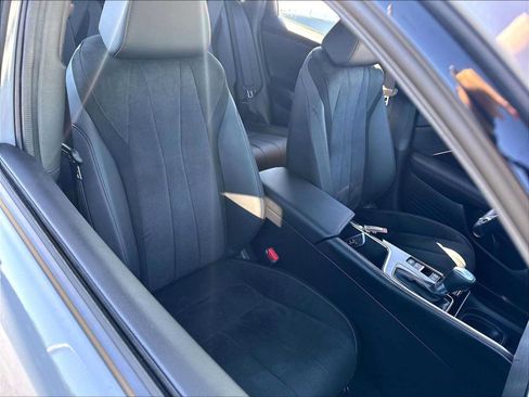 Used 2025 Acura ADX A-Spec FWD image 10