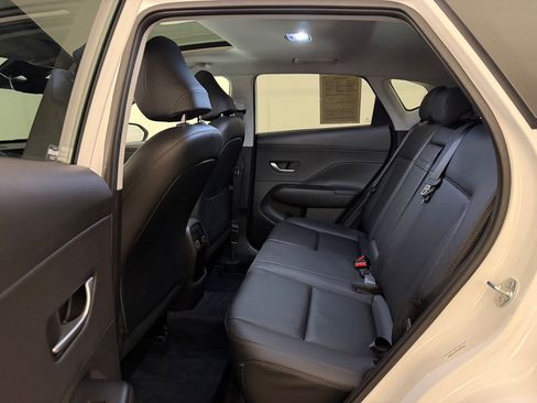 Used 2025 Hyundai Kona Limited AWD/4WD image 15