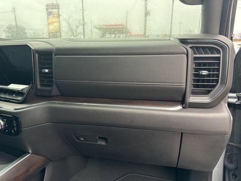 Used 2024 GMC Sierra 1500 SLT w/ SLT Premium Plus Package image 20