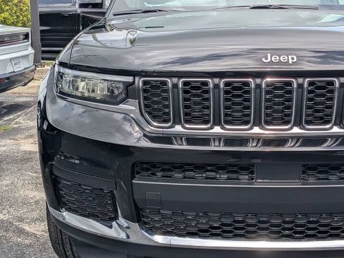 New 2026 Jeep Grand Cherokee L 2WD image 10