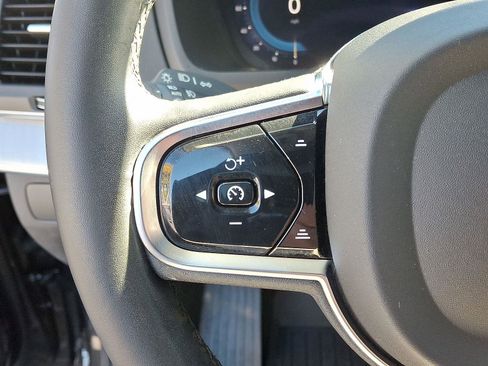 Certified 2024 Volvo XC90 B5 Core w/ Protection Package Premier image 22