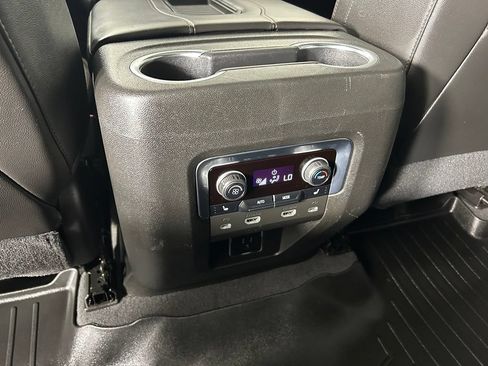 Used 2021 Chevrolet Tahoe High Country w/ Premium Package AWD/4WD image 12
