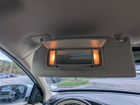 Used 2016 Volvo XC60 T5 Premier w/ Proximity Package image 29