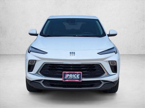 Used 2025 Buick Encore GX Preferred image 2