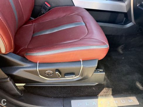 Used 2018 Ford F150 Platinum w/ Equipment Group 701A Luxury AWD/4WD image 11