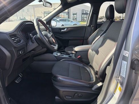 Used 2023 Ford Escape ST-Line w/ Tech Pack #1 image 10