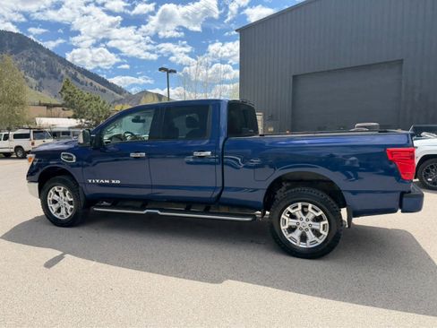 Used 2016 Nissan Titan SL AWD/4WD image 16