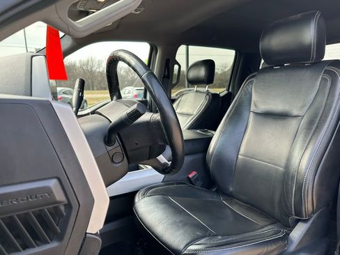 Used 2019 Ford F250 Lariat w/ Lariat Ultimate Package AWD/4WD image 14