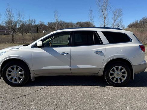 Used 2011 Buick Enclave CXL image 6