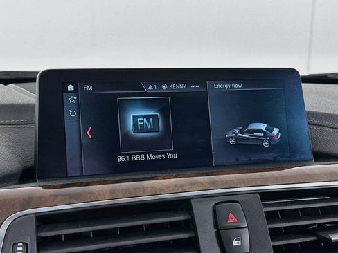 Used 2018 BMW 330e RWD image 21