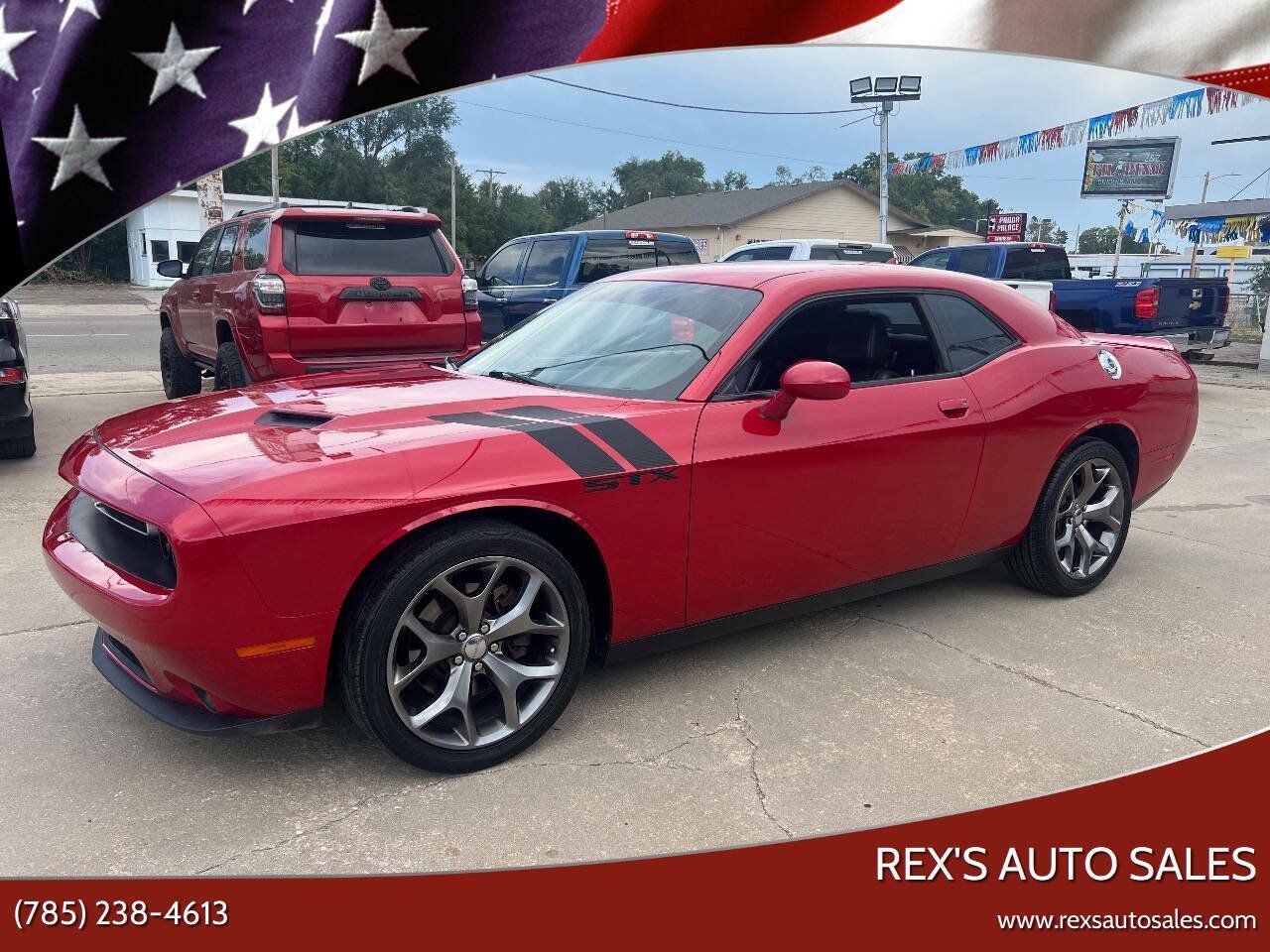 Used 2017 Dodge Challenger SXT Plus RWD image 1