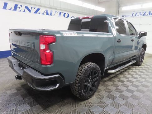 Used 2025 Chevrolet Silverado 1500 LT Trail Boss w/ Convenience Package II image 4