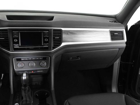 Certified 2023 Volkswagen Atlas Cross Sport SE FWD image 13