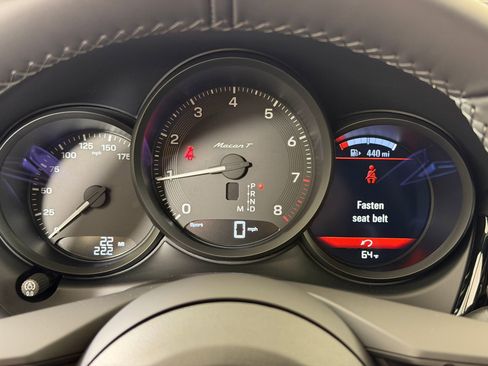 New 2026 Porsche Macan Turbo image 25