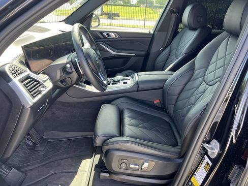 Used 2024 BMW X5 xDrive40i w/ Premium Package AWD/4WD image 9