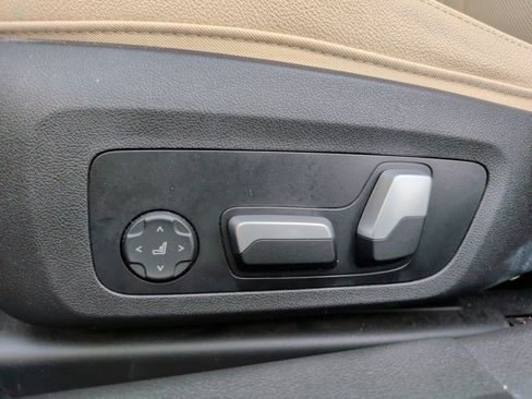 Certified 2023 BMW 330i Sedan w/ Premium Package image 26