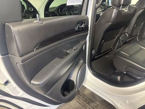 Certified 2019 Jeep Grand Cherokee High Altitude image 27