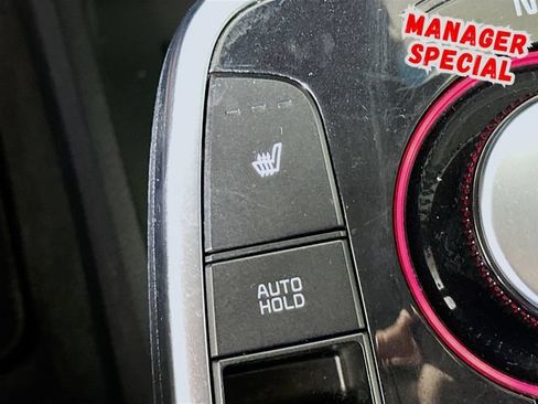 Used 2022 Kia Niro EX FWD image 23