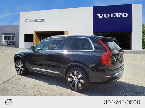 Certified 2025 Volvo XC90 T8 Core w/ Climate Package image 5