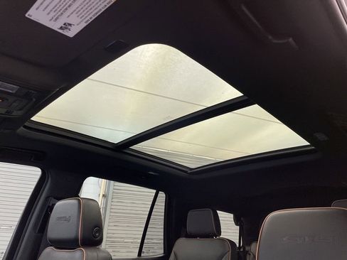 Used 2023 GMC Yukon AT4 image 19