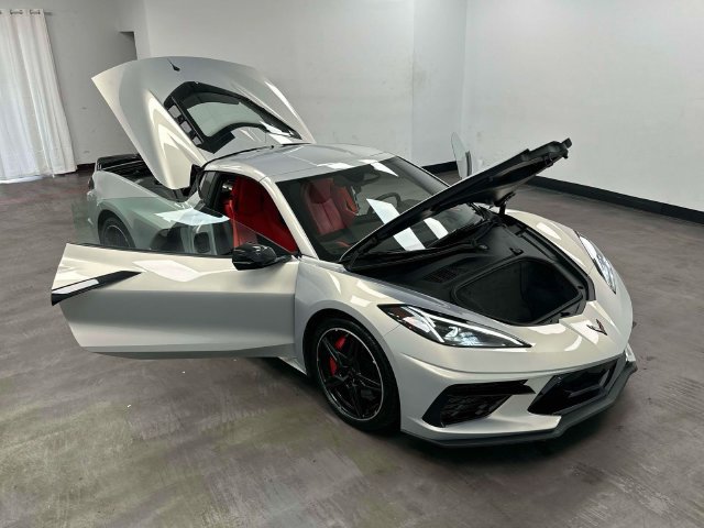 Used 2024 Chevrolet Corvette Stingray Preferred Cpe w/ Z51 Performance Package RWD image 14