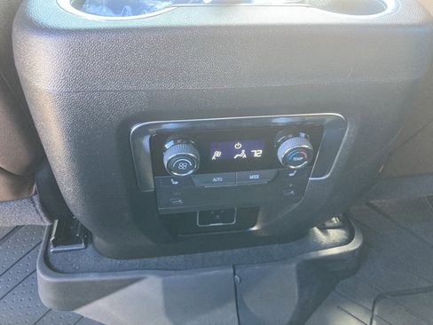 New 2025 Chevrolet Tahoe High Country image 23