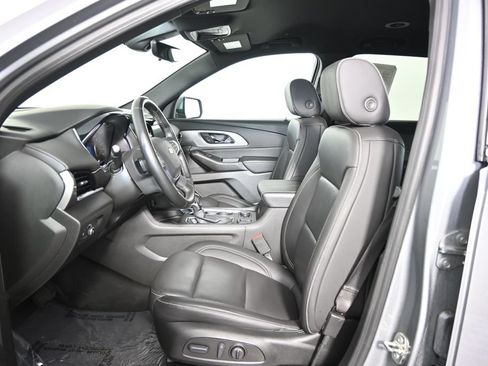 Used 2023 Chevrolet Traverse LT w/ LT Premium Package AWD/4WD image 20