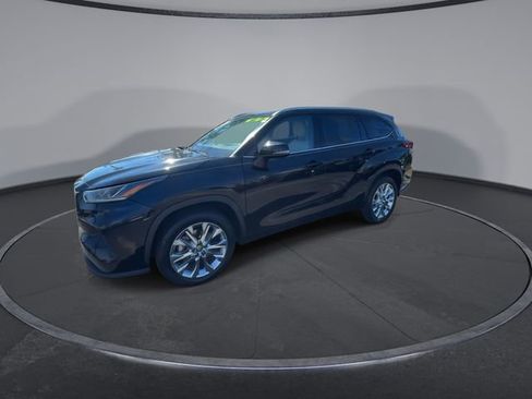 Used 2020 Toyota Highlander Limited image 6