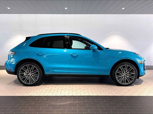 Used 2023 Porsche Macan AWD/4WD image 11