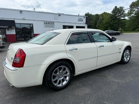 Used 2006 Chrysler 300 C RWD image 11