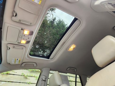 Used 2013 Subaru Outback 2.5i Limited w/ Moonroof Pkg image 9