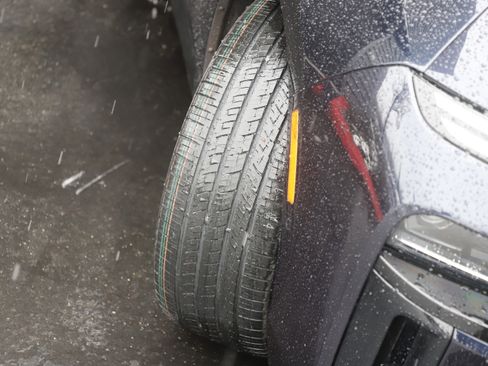 Used 2024 BMW 760i xDrive image 5