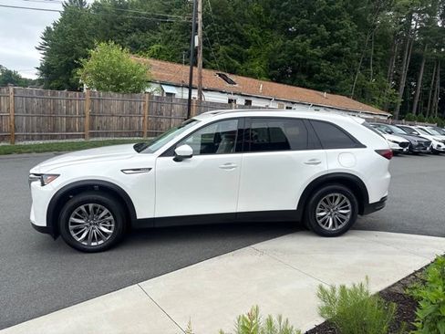 Used 2025 MAZDA CX-90 Plug-In Hybrid w/ Preferred AWD/4WD image 4