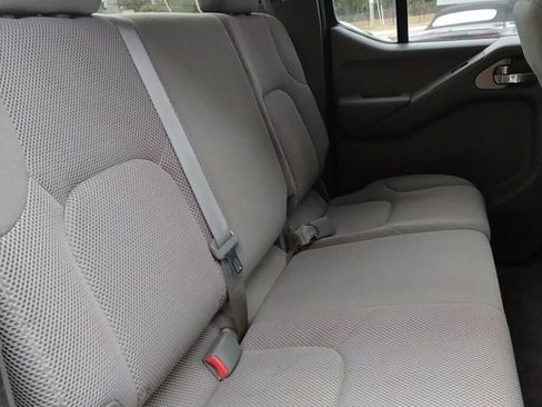 Used 2019 Nissan Frontier SV RWD image 9