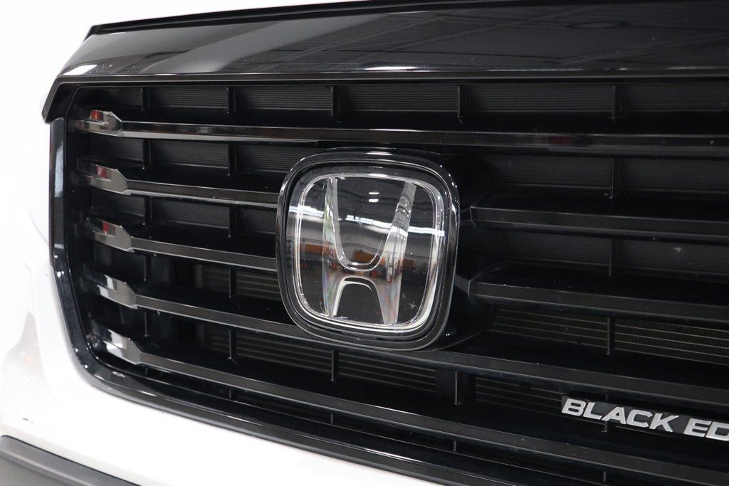 Used 2024 Honda Passport Black Edition image 13