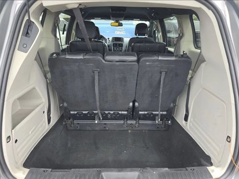 Used 2019 Dodge Grand Caravan SXT FWD image 8