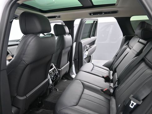 New 2025 Land Rover Range Rover SE AWD/4WD image 21