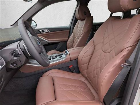Used 2026 BMW X5 sDrive40i w/ M Sport Package RWD image 4