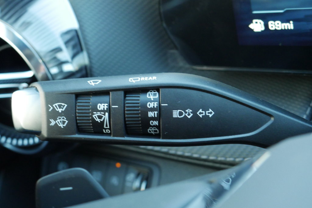 New 2027 Chevrolet Equinox LT w/ Safety and Technology Package AWD/4WD image 23