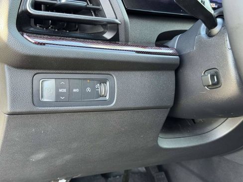 Used 2024 Chevrolet Traverse RS w/ LPO, Floor Liner Package AWD/4WD image 10