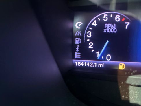 Used 2013 Ford Fusion SE FWD image 16