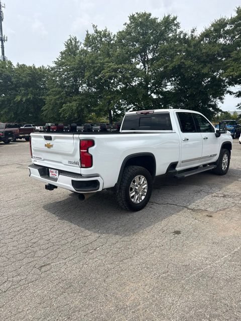 Used 2025 Chevrolet Silverado 3500 High Country w/ High Country Premium Package AWD/4WD image 5