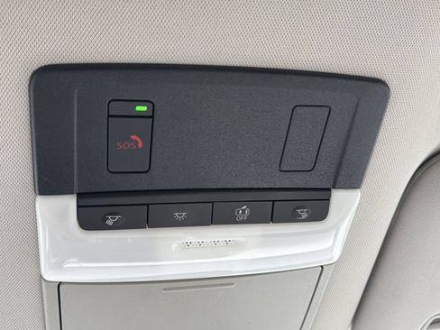 Used 2022 Nissan Pathfinder SL w/ Cargo Package AWD/4WD image 21