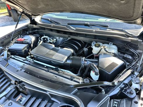 Used 2023 Chevrolet Suburban LT image 29