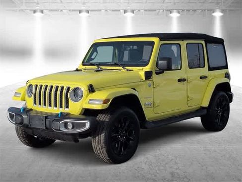 Used 2023 Jeep Wrangler Sahara w/ Cold Weather Group image 4