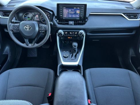 Used 2021 Toyota RAV4 LE AWD/4WD image 13