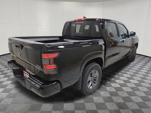 Used 2025 Nissan Frontier SV w/ SV Convenience Package AWD/4WD image 4