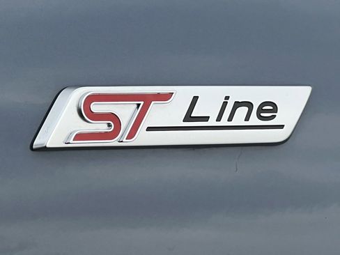 Certified 2023 Ford Escape ST-Line w/ Tech Pack #1 image 3